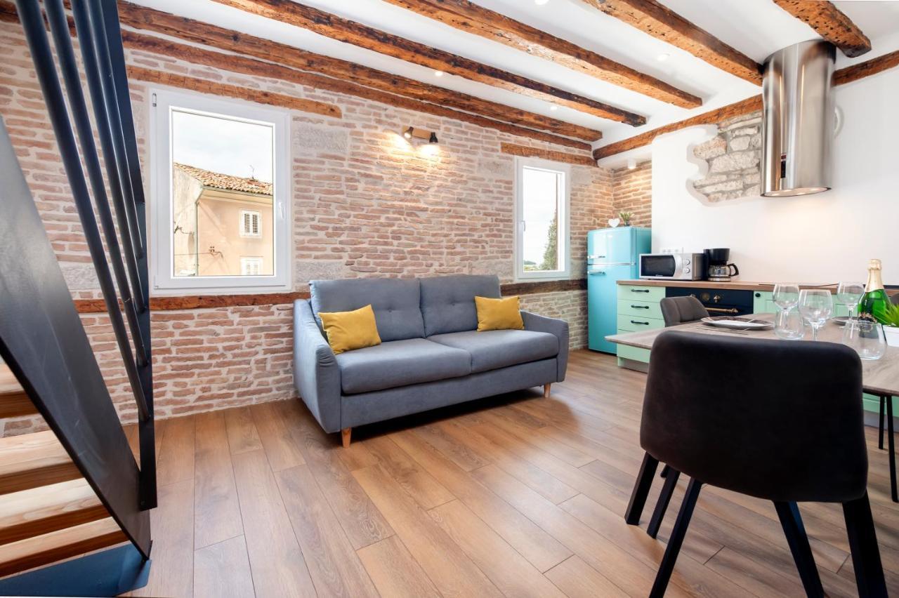 The Yellow House Apartments Ρόβινι Εξωτερικό φωτογραφία