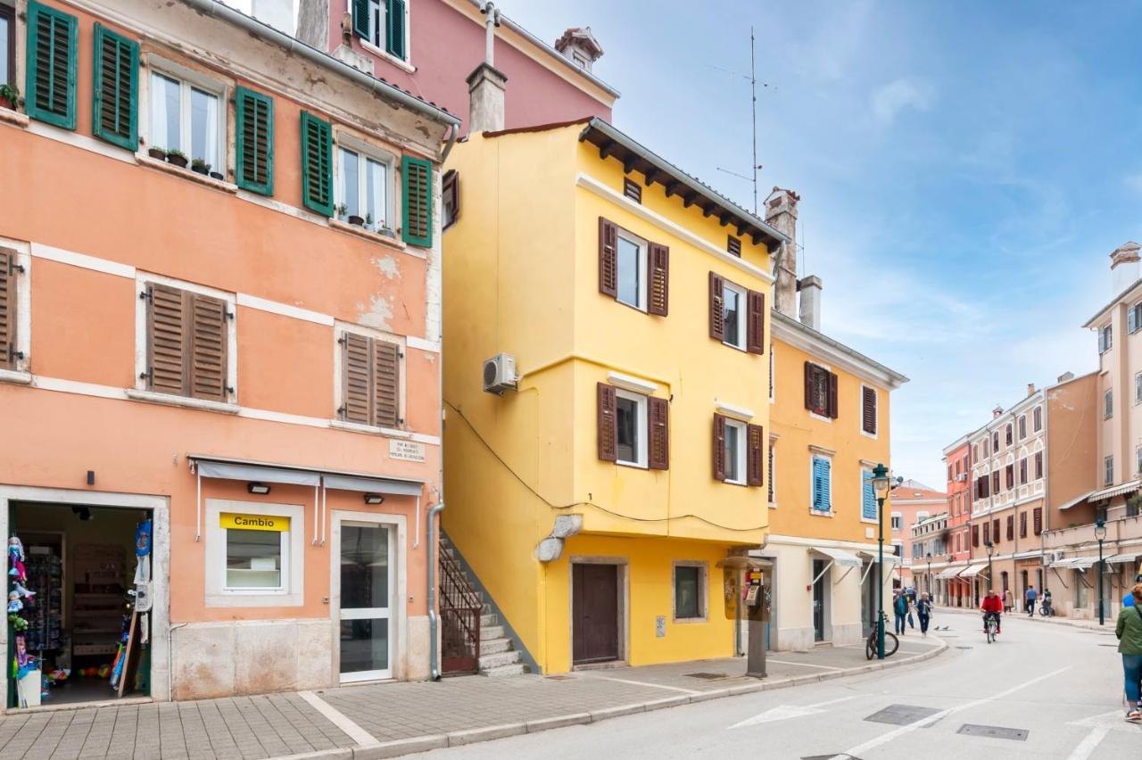 The Yellow House Apartments Ρόβινι Εξωτερικό φωτογραφία